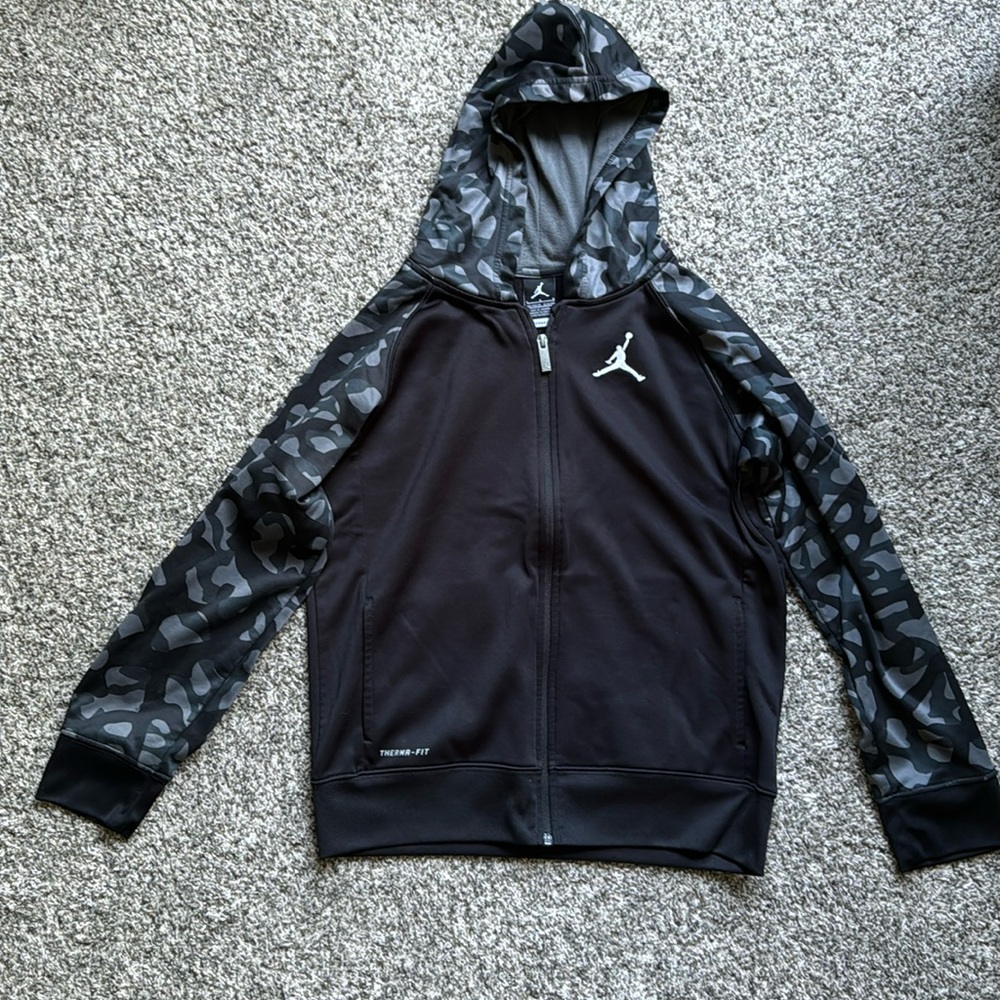 Boy’s large black Jordan hooded sweatshirt